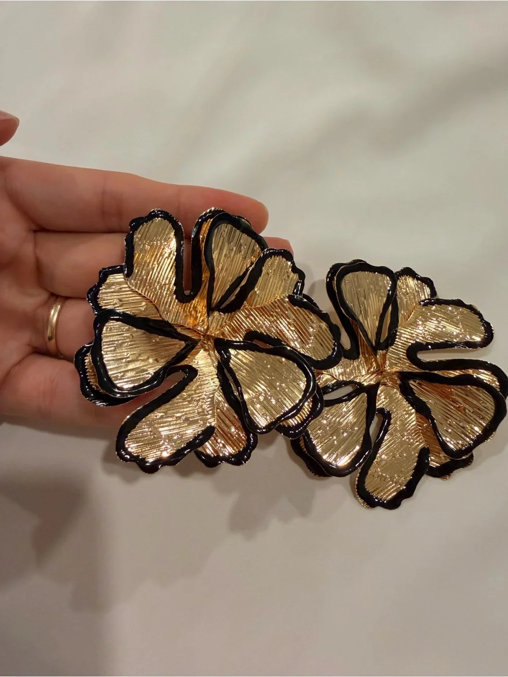 Gold Floral Outline Earrings